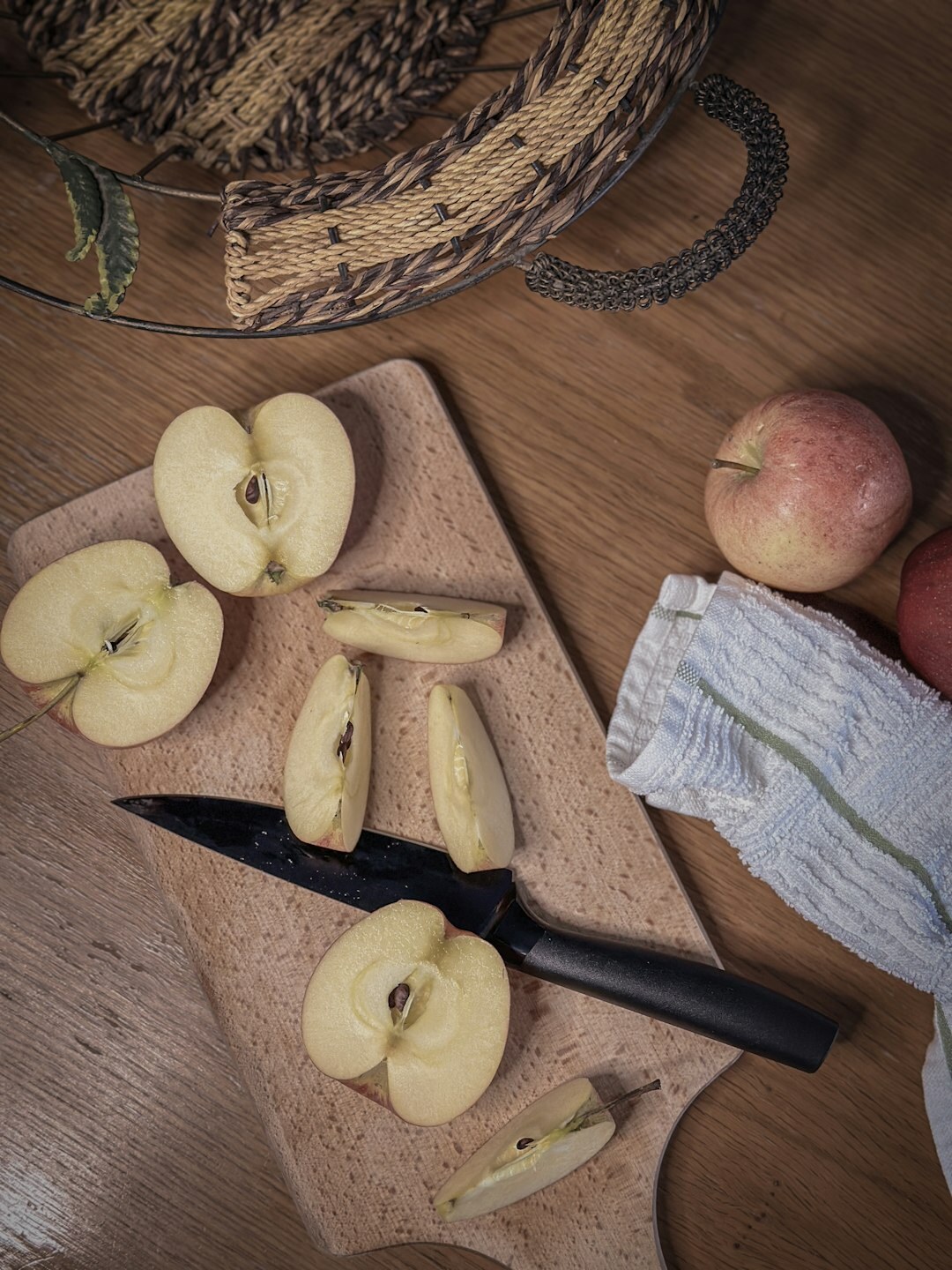 apple cake baking